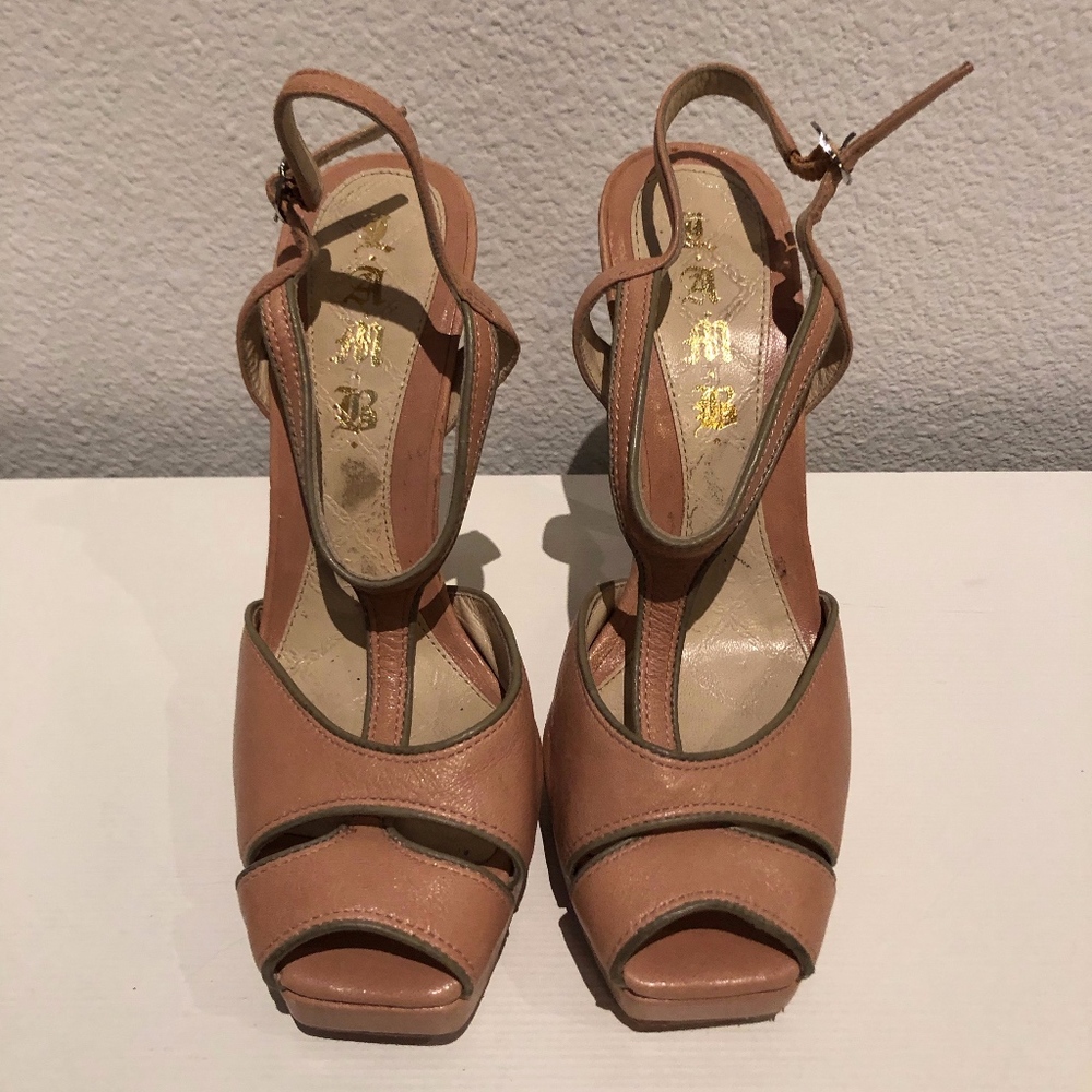 L.A.M.B. Heels in pink/grey